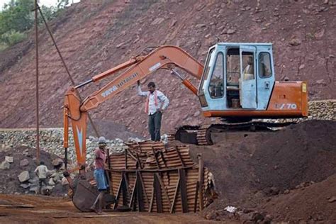 NMDC Iron Ore Output Grows 44 Pc To 15 MT In April August Industry