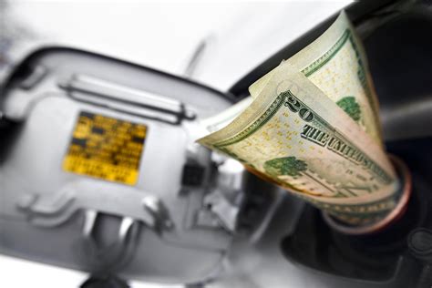 5 Ways to Earn Cash Back on Gas