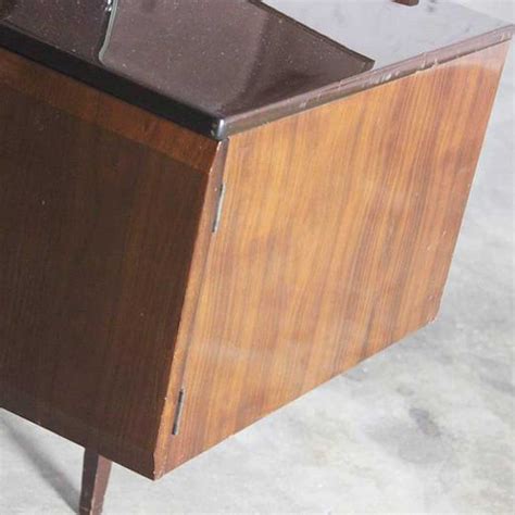 Mid Century Modern Tola Vanity By Alphons Loebenstein For Meredew