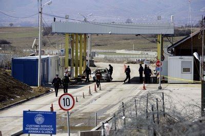 menas borders: Serbia warns Kosovo on disputed border crossings