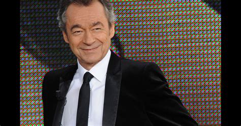 Michel Denisot au Grand Journal de Canal sur la plage du Majestic à