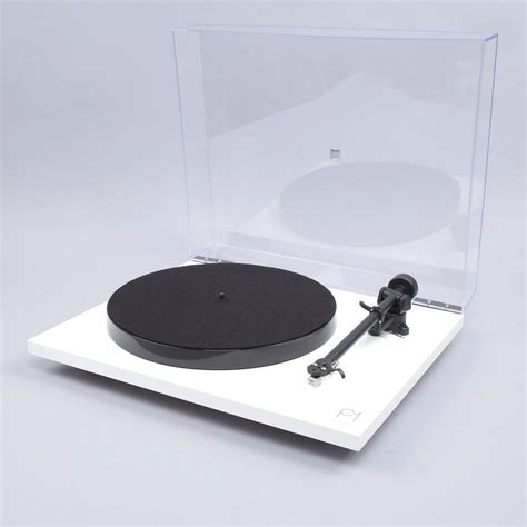 REGA Planar 1 Plus TopAudioVideo