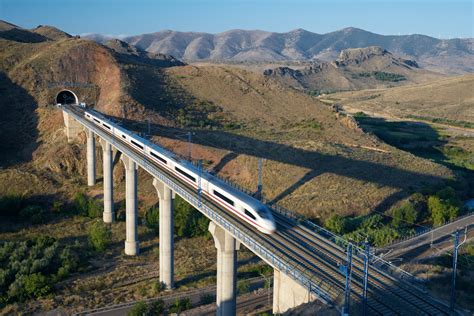 Al Andalus El tren más largo de España pasa por Barcelona