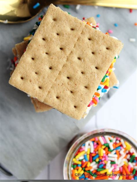 Weight Watchers Graham Cracker Cool Whip Sandwich