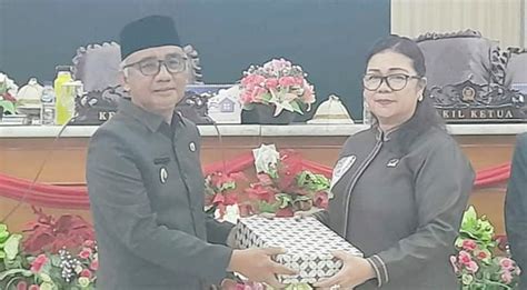 Wabup Poso Sampaikan Nota Keuangan Ranperda Apbd Posoline