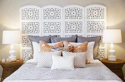 How To Arrange Pillows On A Bed Without Headboard Hanaposy