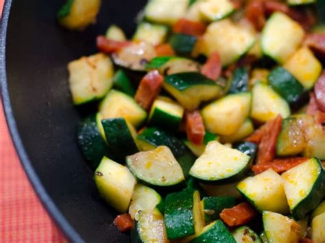 Courgettes Au Chorizo Et Aux Pignons De Pin Recette Courgettes Au