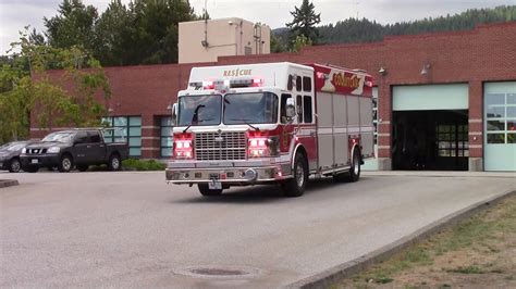 Coquitlam Fire Engine 1 And Rescue 1 Responding Youtube