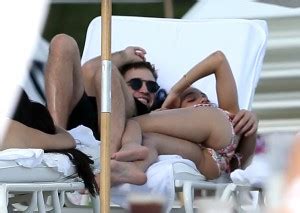 Tahliah Debrett Barnett Aka FKA Twigs Wearing A Bikini In Miami 12 7 14 The Drunken