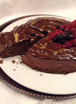 Bolo de chocolate manteiga de amendoim e banana Saudável sem açúcar