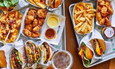 Shake Shack Menu With Prices [Updated December 2023] - TheFoodXP