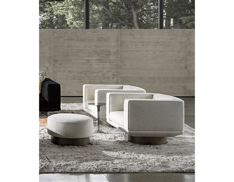 Minotti New York Miami Boston Sally Swivel Armchair Set