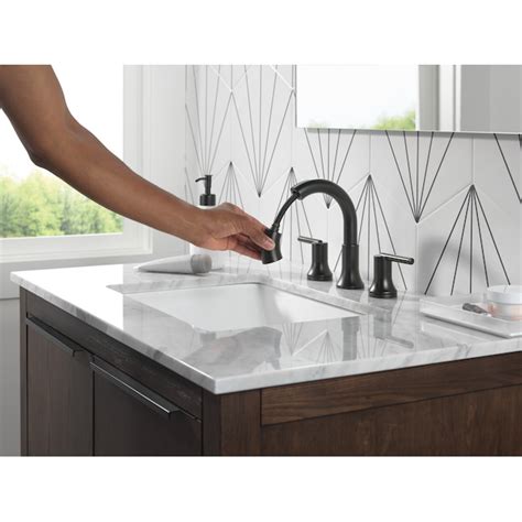 Delta Trinsic Matte Black Widespread 2-Handle WaterSense Pull-down ...