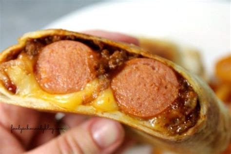 Bacon Chili Dog Burrito Foody Schmoody Blog Recipe Chili Dogs