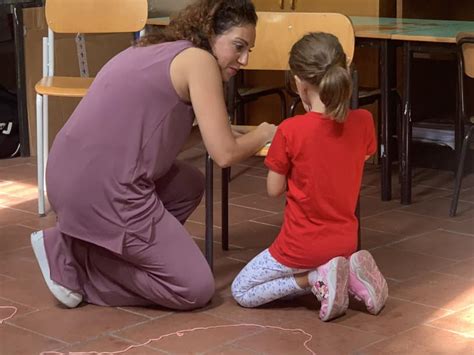 GIORNATA DEDICATA ALLE FAMIGLIE Costruire Educando La Nostra