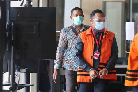 Kpk Jebloskan Ainul Faqih Terpidana Kasus Korupsi Ekspor Lobster Ke