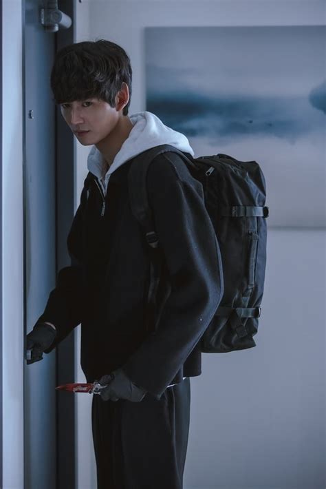 Lee Won Geun Is A Serial Killer Who Hides His True Nature With A Sweet ...