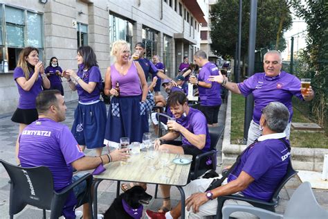 Fotos Los Vecinos De Santurtzi Celebran El Triunfo De La Sotera El