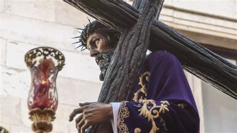 Viernes Santo 2024 en León horario e itinerario de las procesiones de