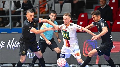 Futsal D1 LÉtoile Lavalloise En Docteur Jekyll Ou Mister Hyde