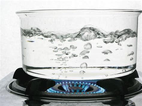 Hot Water Challenge El Peligro De Jugar Con Agua Hirviendo Salud180