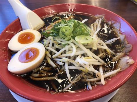 『京都漆黒醤油味玉ラーメン』ラーメン魁力屋 鶴川店のレビュー ラーメンデータベース