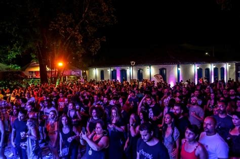 Sexta No Quintal Celebra Anivers Rio De Anos De Betim Folha Vale