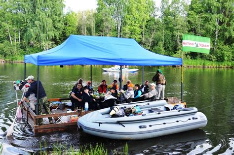 Плот для сплава по реке урал