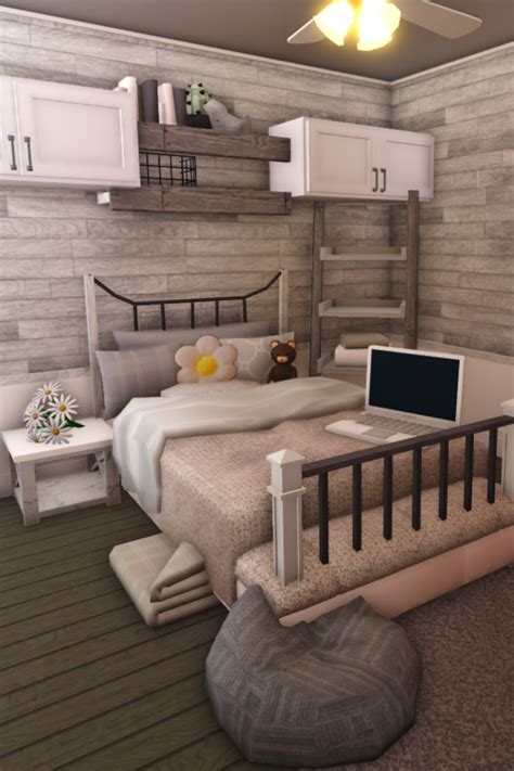 Cozy Aesthetic Bedroom with Custom Bedhead | Bloxburg