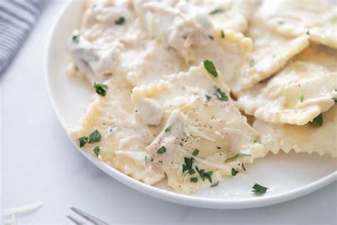 Delicious Ravioli Alfredo With Chicken