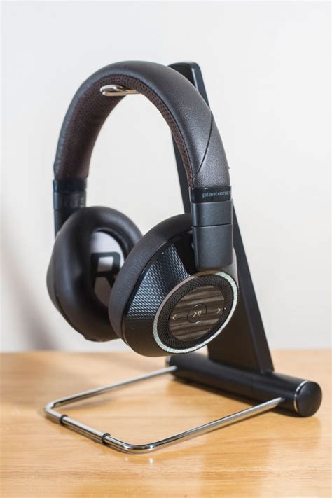 Plantronics Backbeat Pro 2 Review