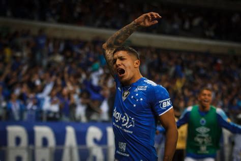 Lucas Romero pode voltar de graça ao Cruzeiro para a Série A 2023