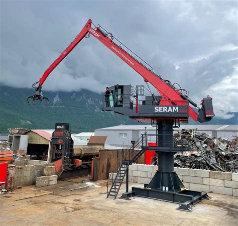 Accueil SERAM Fabricant de grues équilibrées et convoyeurs