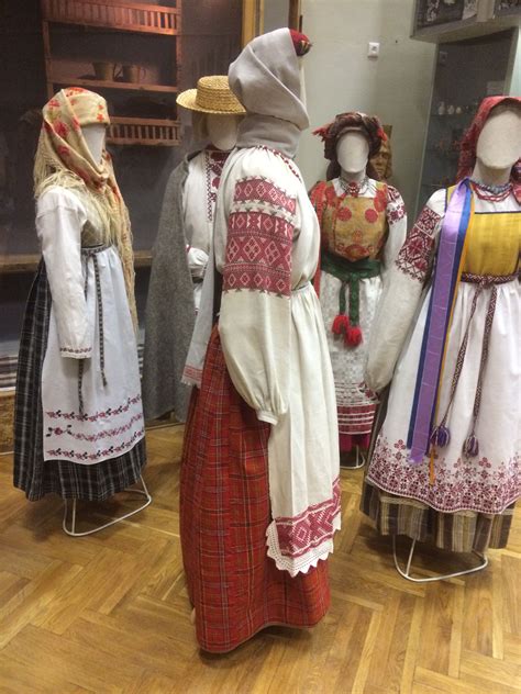Pin by Ikdgv on Vasilisa | Folk costume, Clothes, Clothing patterns
