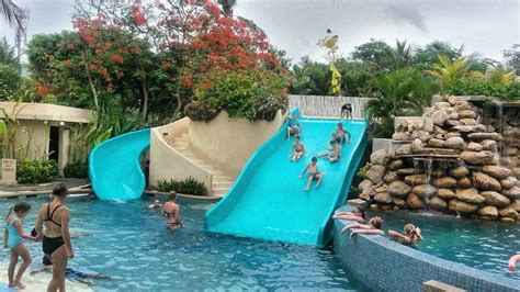 Fun Kids Swimming Pool with Slide