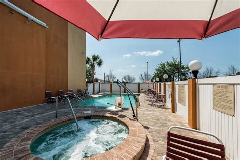 Comfort Suites Tampa Airport North Tampa | Bookonline.com