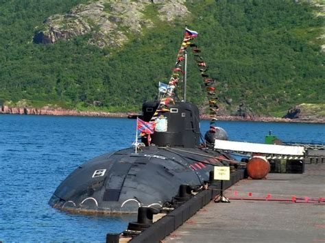 Sierra Class Russian Submarine Nuclear Submarine Submarine