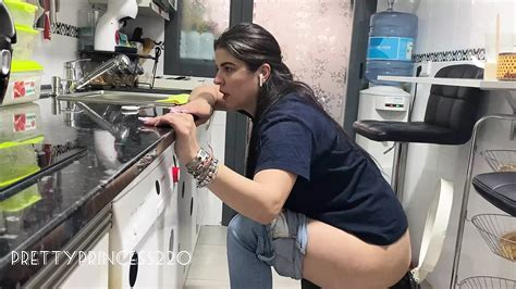 Pis Y Pedos En La Cocina Xhamster