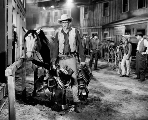 James Arness WAS Gunsmoke! | James arness, Gunsmoke, Tv westerns