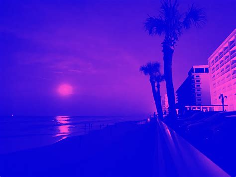 Neon beach : r/aesthetic