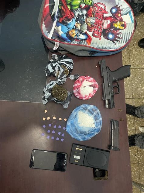 Pn Apresa Hombre Llevaba Drogas Y Armas En Una Mochila De Los Avengers