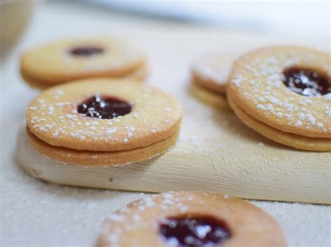 Homemade Jammy Dodgers Tala Cooking