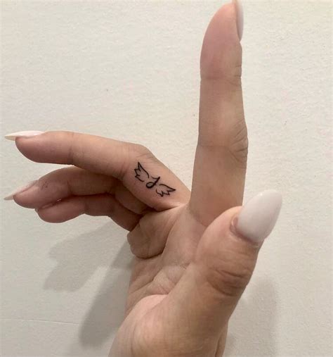 40 Finger Tattoo Ideas Best Hunter Zone