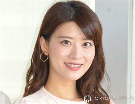 日テレ・郡司恭子アナ、“太もも美脚”麗しい超ミニ私服コーデに反響「足が長い！」「スタイル良すぎ」｜愛媛新聞online