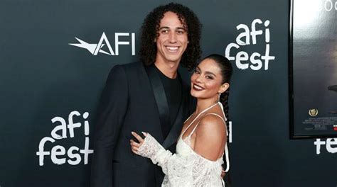 Vanessa Hudgens Says She Wants To Elope With Fianc Cole Tucker Than