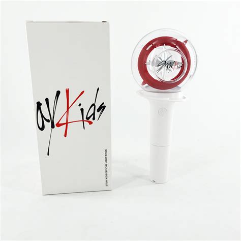 Stray Kids Lightstick Png : STRAY KIDS Official Lightstick Unboxing & Review! - YouTube, 672 x ...