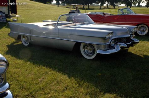 1953 Cadillac Le Mans Concept - conceptcarz.com