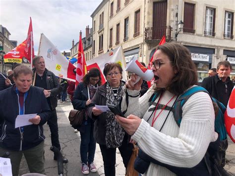 Environ Manifestants Contre La R Forme Des Retraites Saint Amand