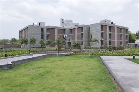 Gujarat Forensic Science Universitycampus At Gandhinagar Ccel