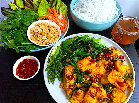The Hirshon Hanoi Vietnamese Herbed Fish Cha Ca - Chả Cá Lã Vọng - The ...